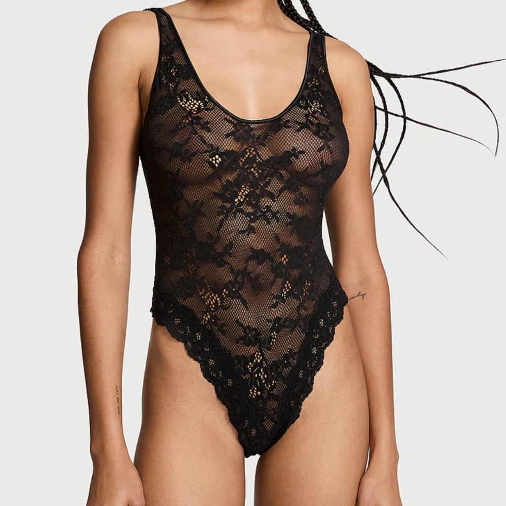 VS LACE SCOOP BODYSUIT XXL NWT